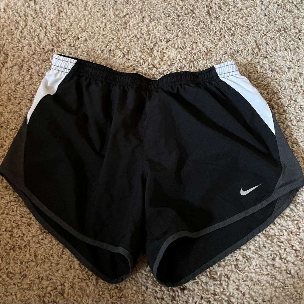 Nike women’s running shorts